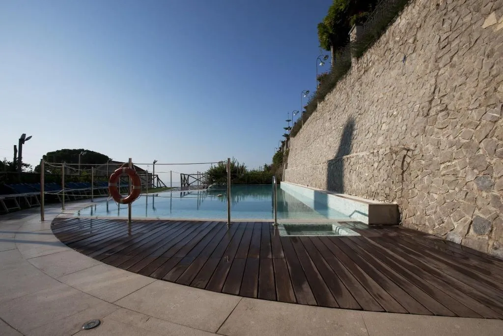 Pool, Rufolo, Naples