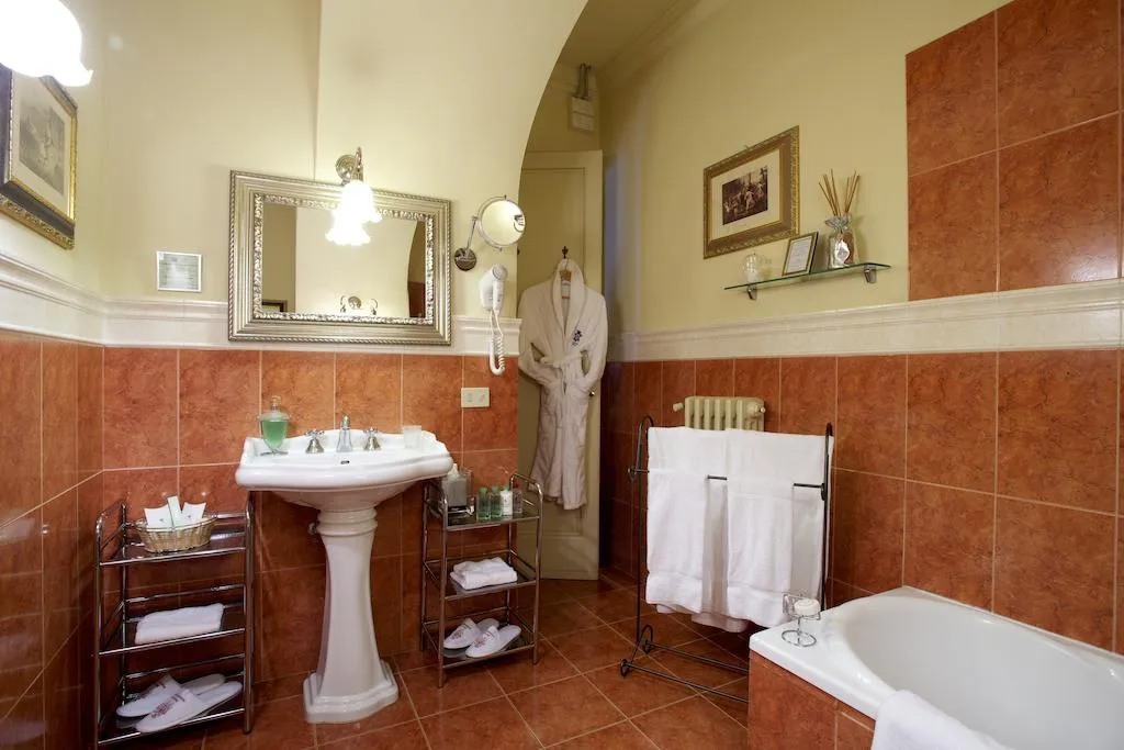SUITE STANDARD Room, All-Suites Palazzo Magnani Feroni, Florence