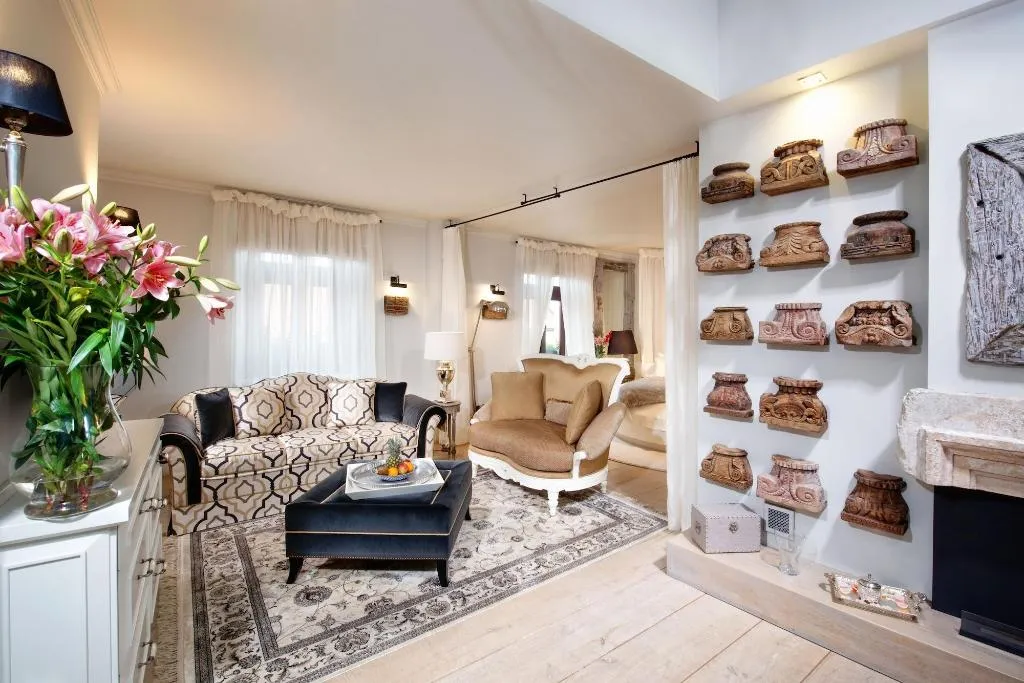 Room, Kanonicza 22, Krakow