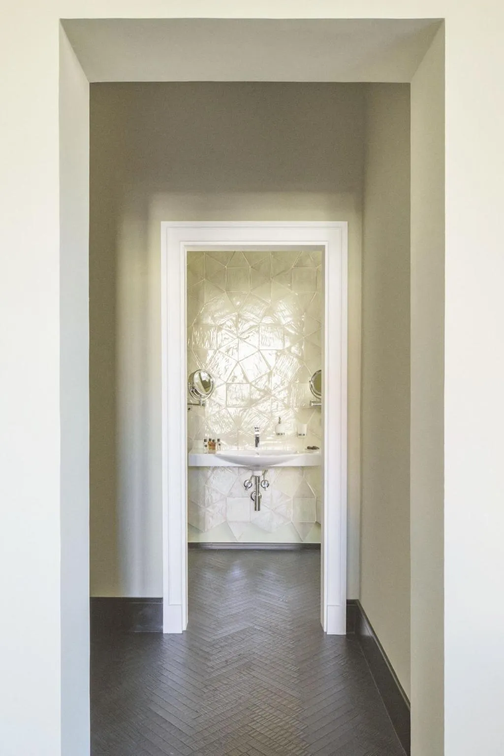Room, Asmundo Di Gisira, Catania