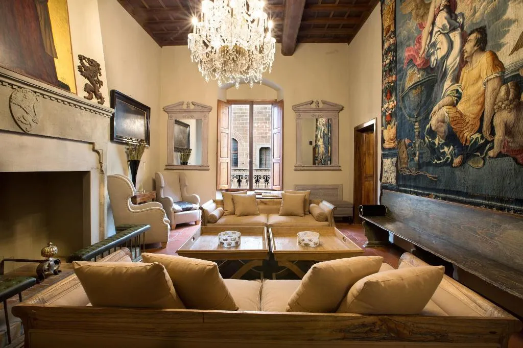 General view, Palazzo Gallery, Florence