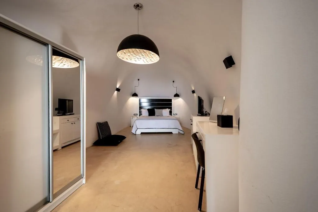 Room, Azzurro Suites, Santorini