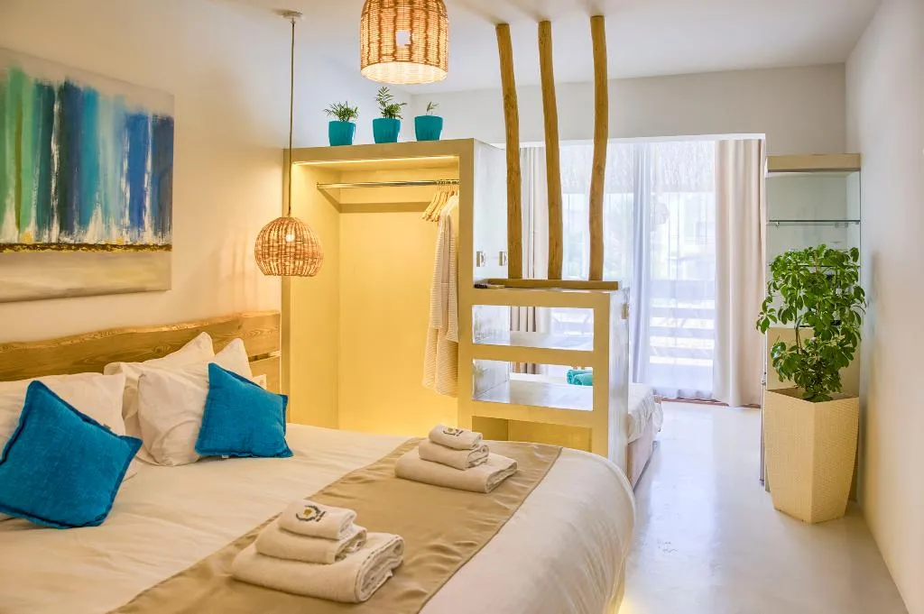 JUNIOR SUITE WITH PRIVATE POOL Room, Alia suites & Alia beachfront suites and spa, Rhodes