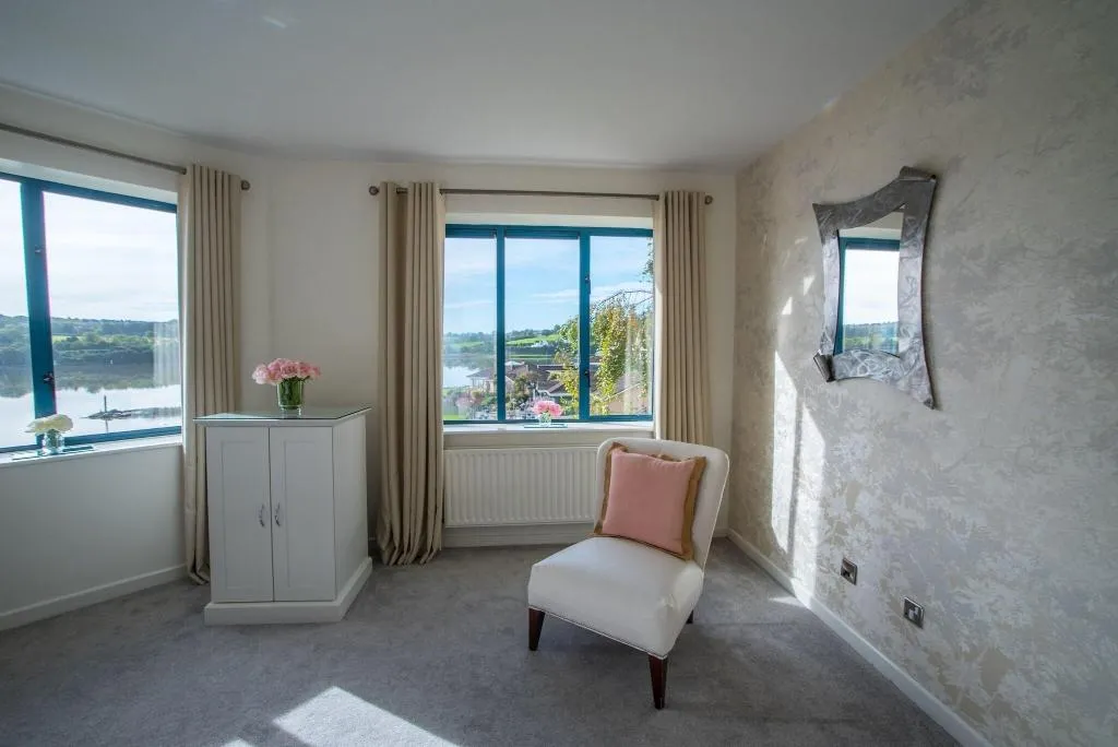 Room, Ferrycarrig, Dublin