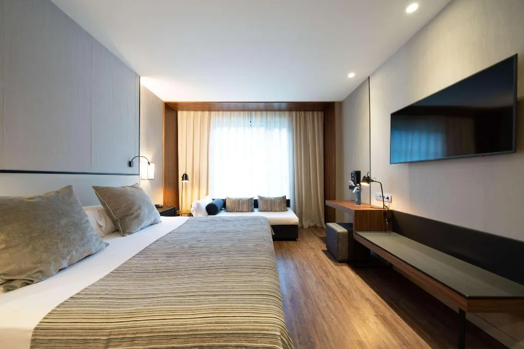 Room, Catalonia Barcelona Plaza, Barcelona