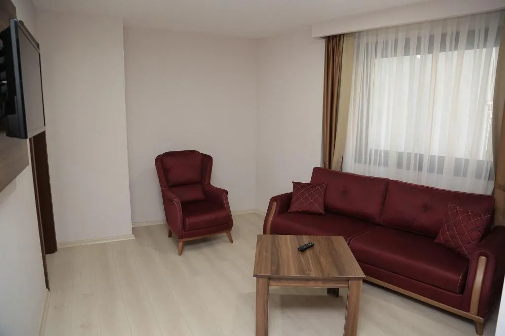 Room, Paris prestige, Izmir