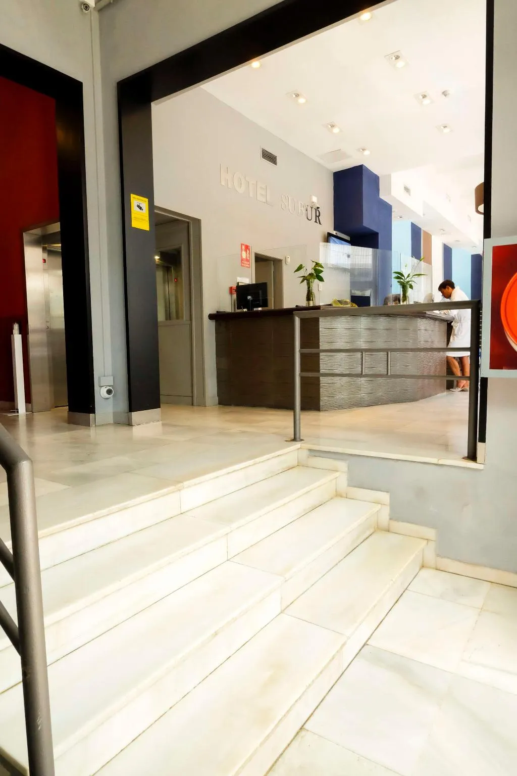 Lobby, Subur, Costa Brava