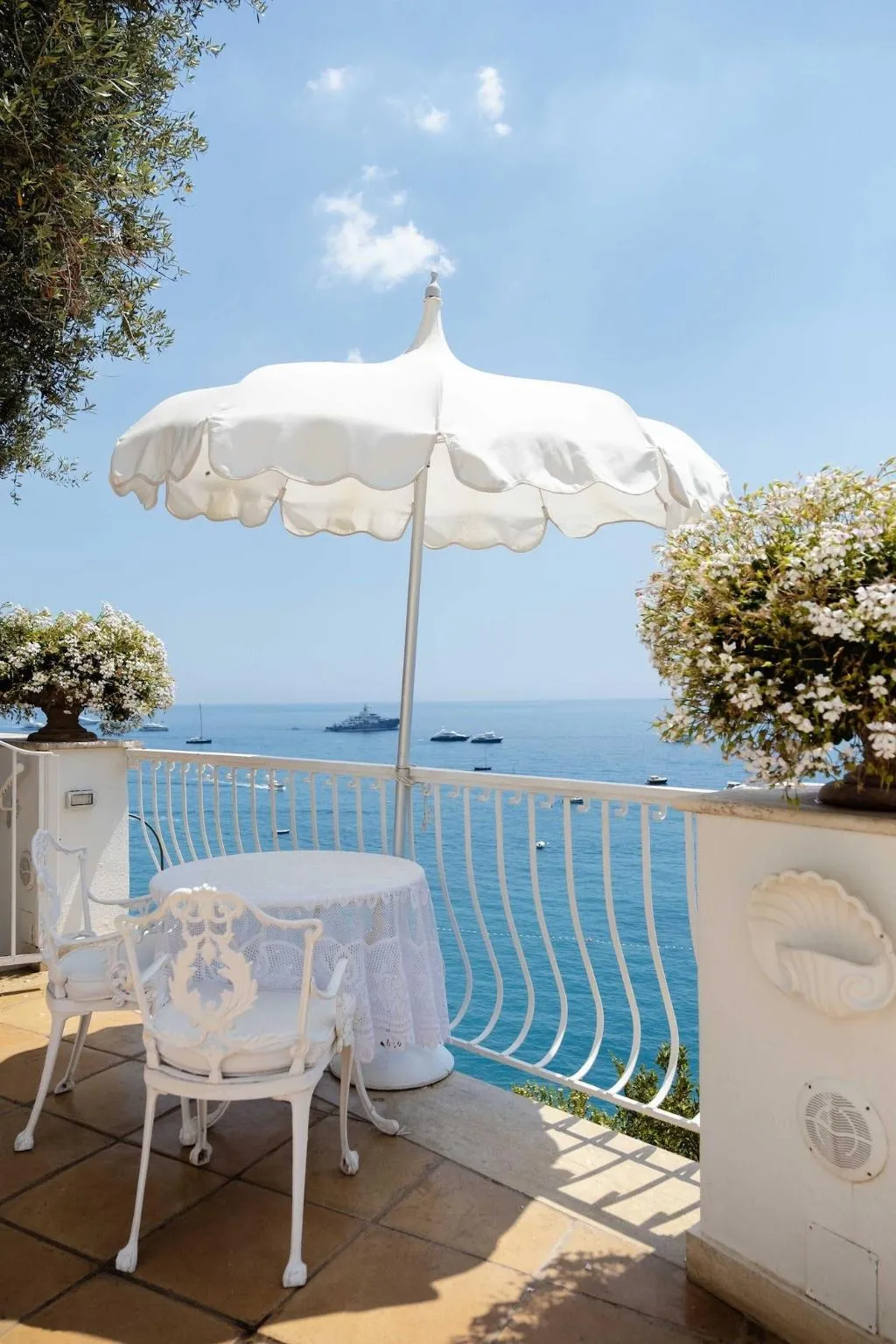 Terrace, Villa Boheme Exclusive Luxury Suites, Naples