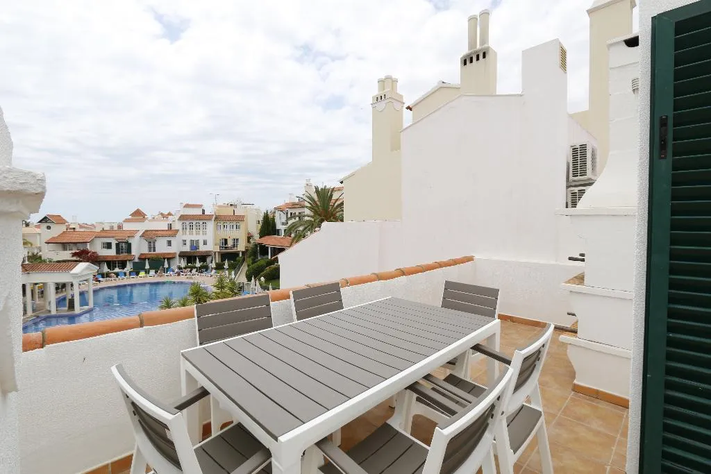 APARTMENT THREE BEDROOMS Room, Apartamentos The Old Village by Village 4u, Algarve