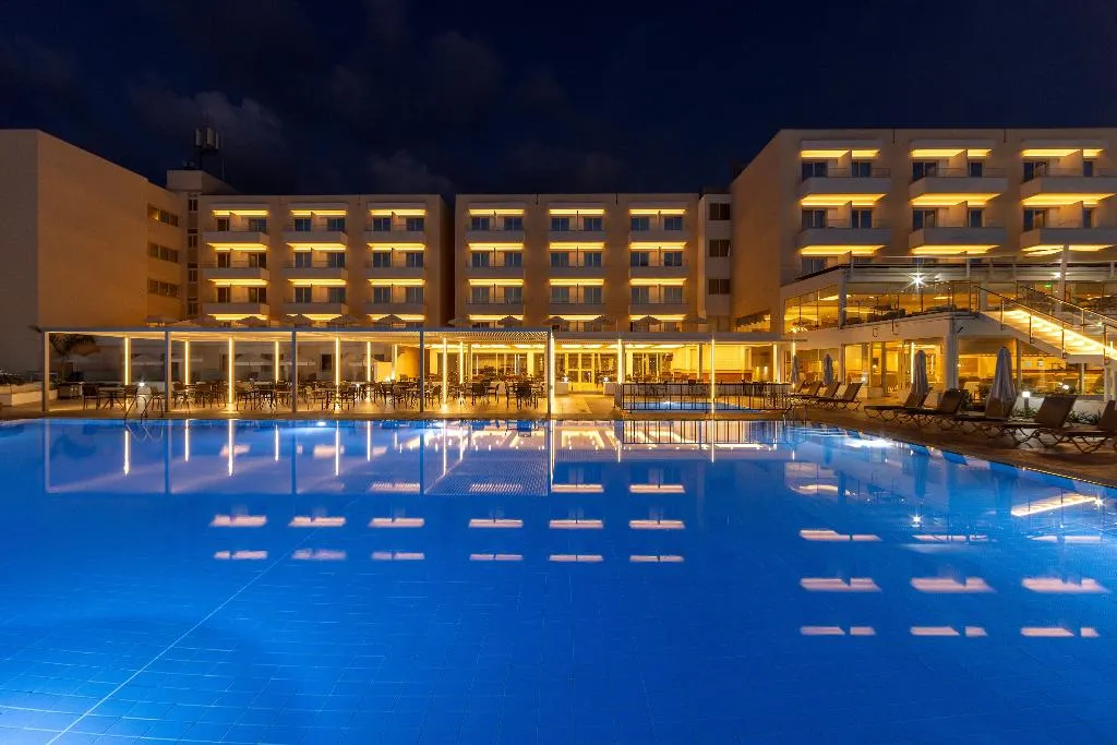 Pool, Queens Bay, Cyprus
