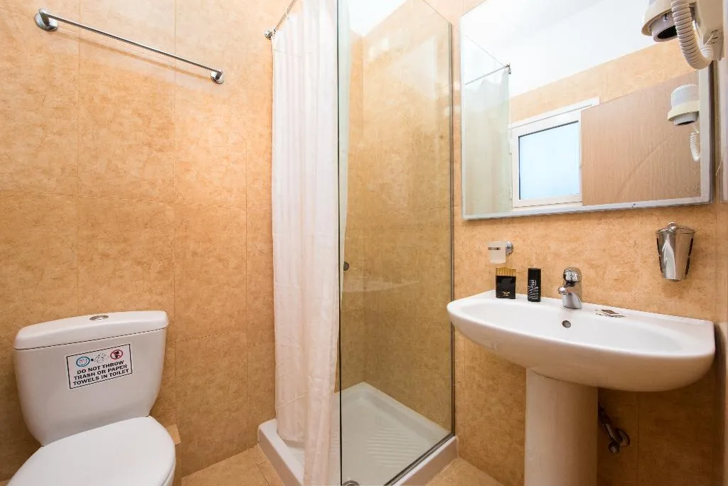 Double or Twin POOL VIEW Room, Kavos Plaza, Corfu