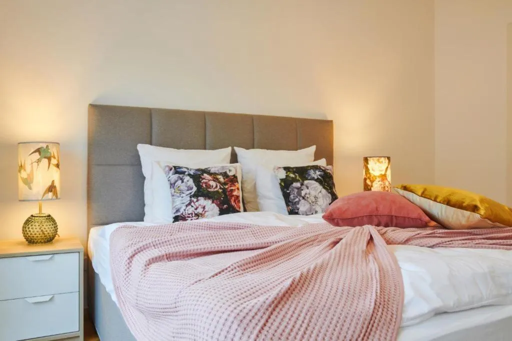 APARTMENT TWO BEDROOMS WITH VIEWS Room, Pytloun Bristol Residence Prague, Prague
