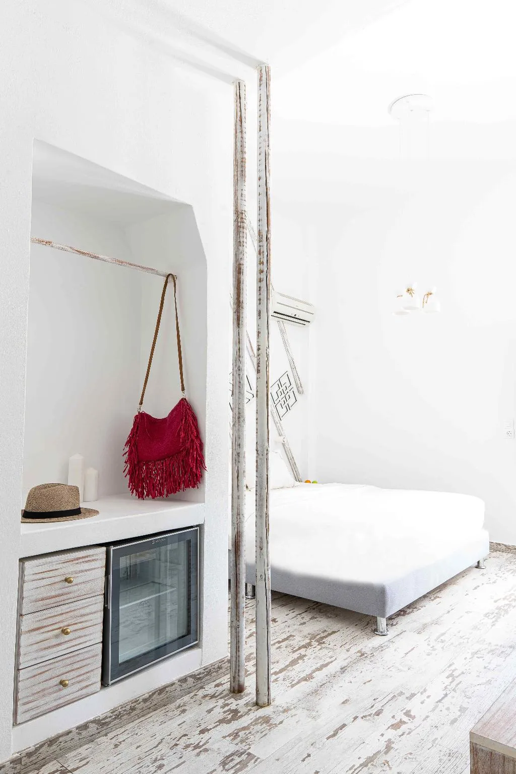 TRIPLE TWO BEDS Room, The Museum Project Oia, Santorini