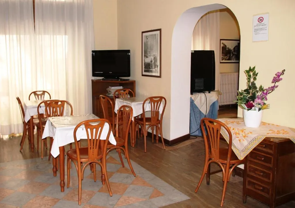 Restaurant, Hotel Vecchia Milano, Milan