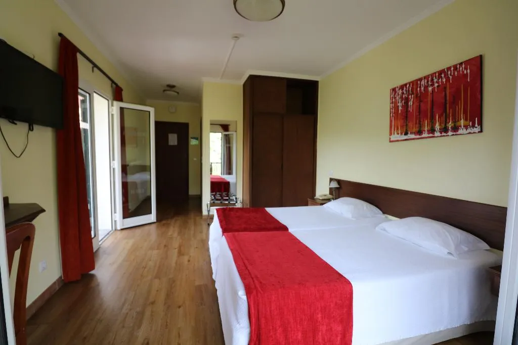 Double or Twin SUPERIOR Room, Valley View Hotel Encumeada, Madeira
