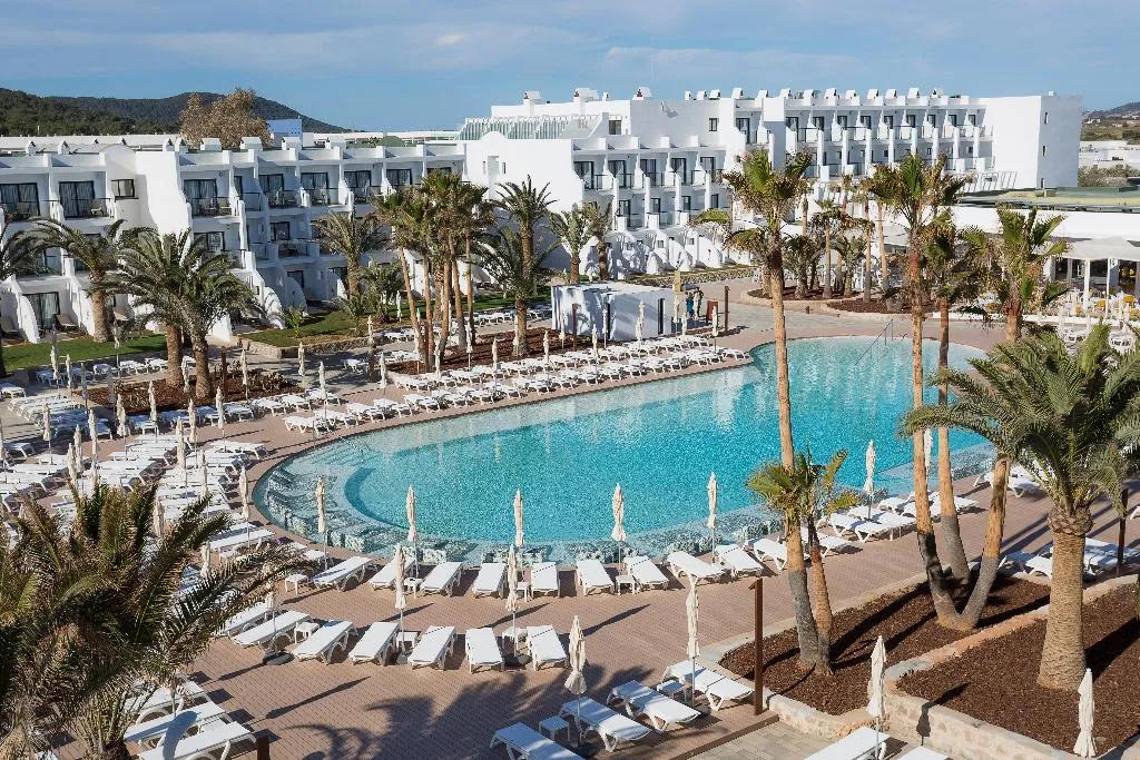 Pool, Grand Palladium White Island Resort & Spa, Ibiza