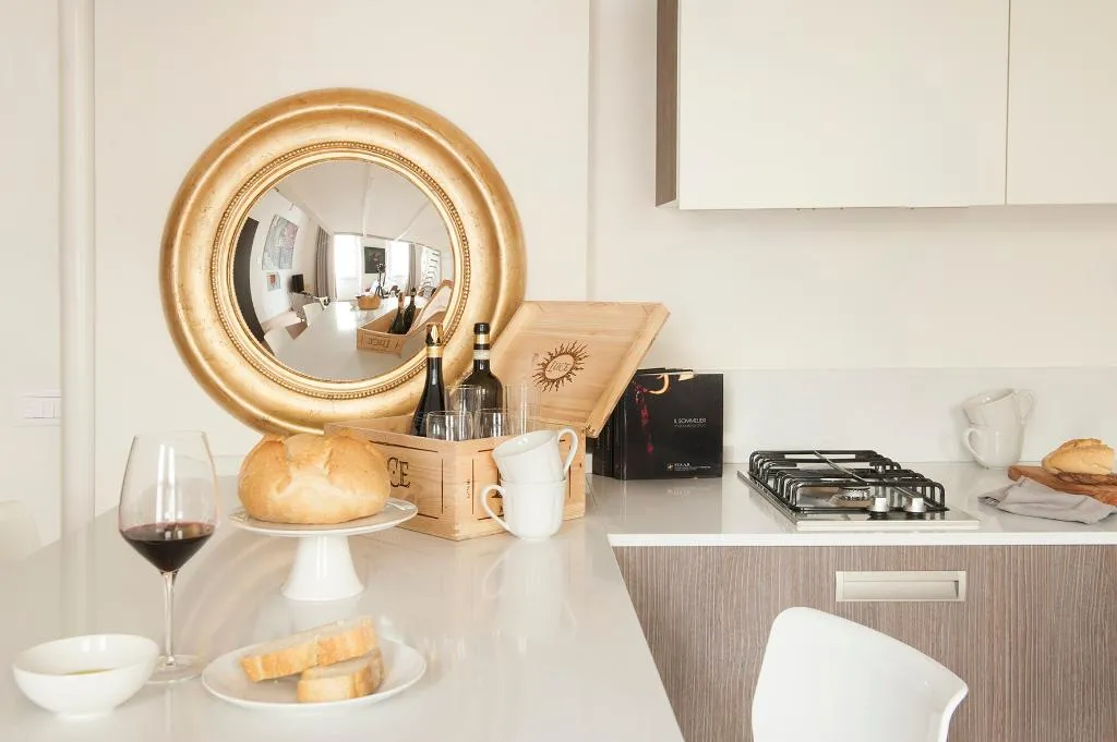 APARTMENT ONE BEDROOM ONE BATHROOM Room, Florence Art Apartments, Florence