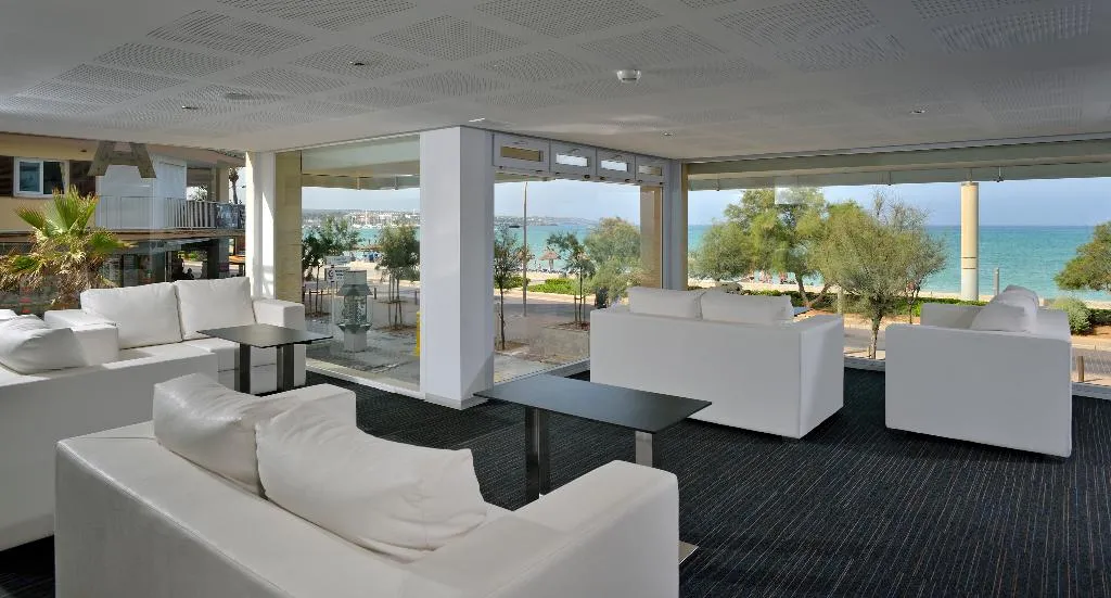 Lobby, Hispania, Majorca
