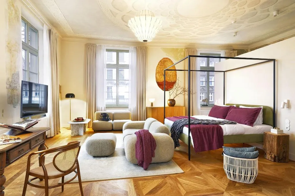 Room, Dwor Uphagena ARCHE Gdańsk, Gdansk