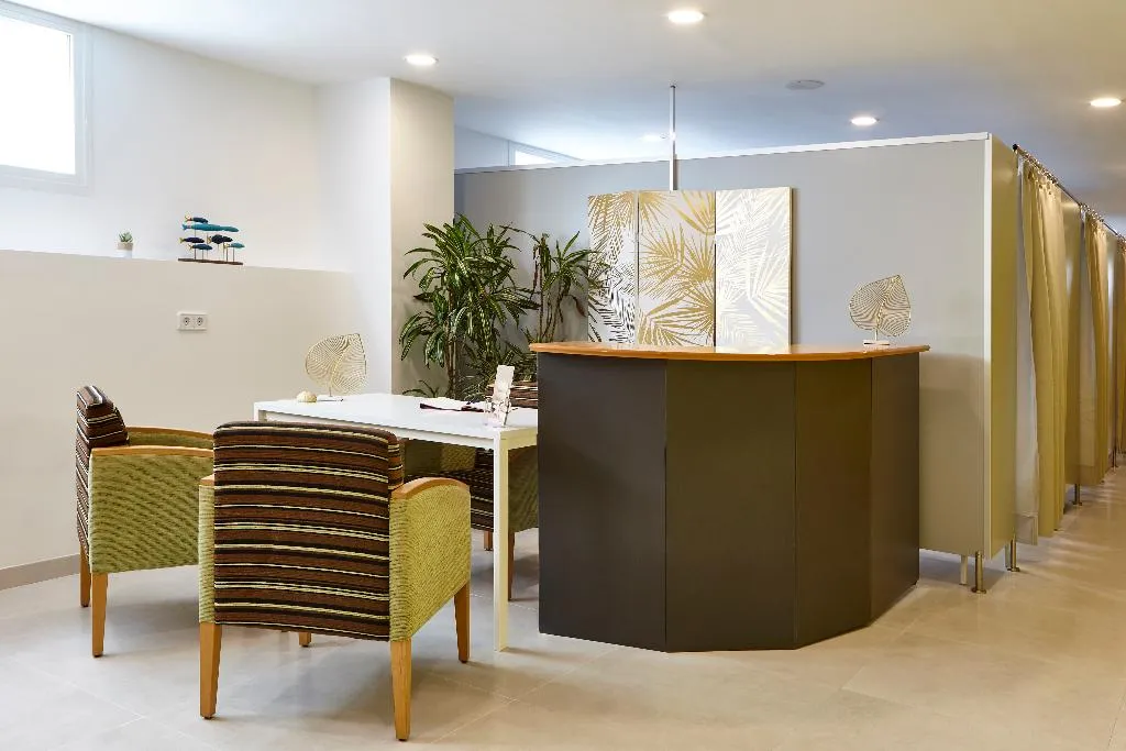 Sports and Entertainment, Universal Hotel Perla, Majorca