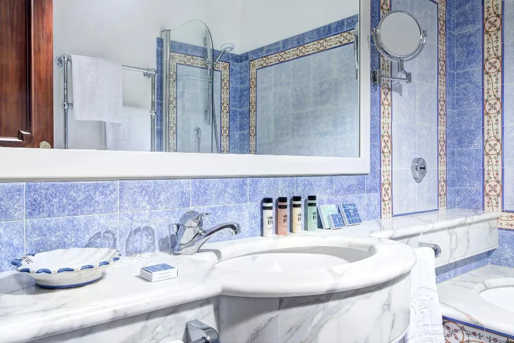 Double or Twin SEA VIEW Room, Grand Hotel De La Ville, Naples