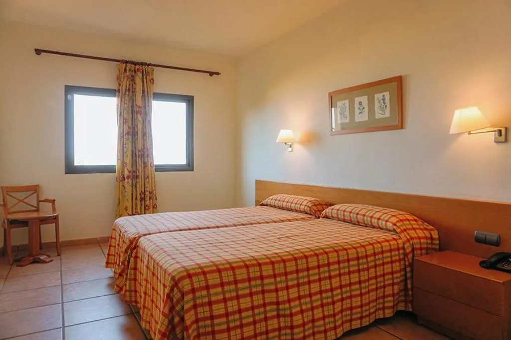 FAMILY ROOM CAPACITY 4 Room, SBH Club Paraiso Playa, Fuerteventura