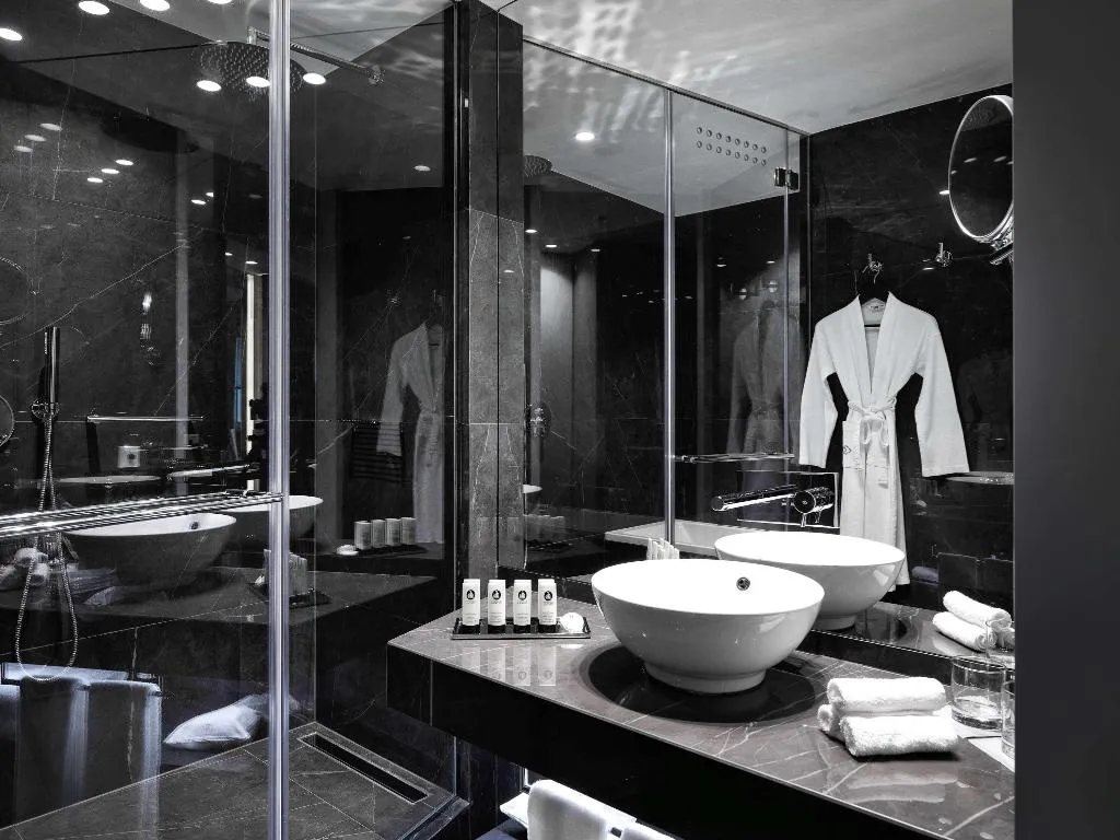 DOUBLE SUPERIOR QUEEN BED Room, Sofitel Athens Airport, Athens
