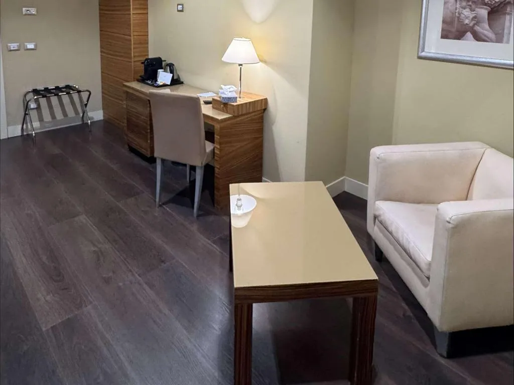 Room, Mercure Roma Centro St. John, Naples