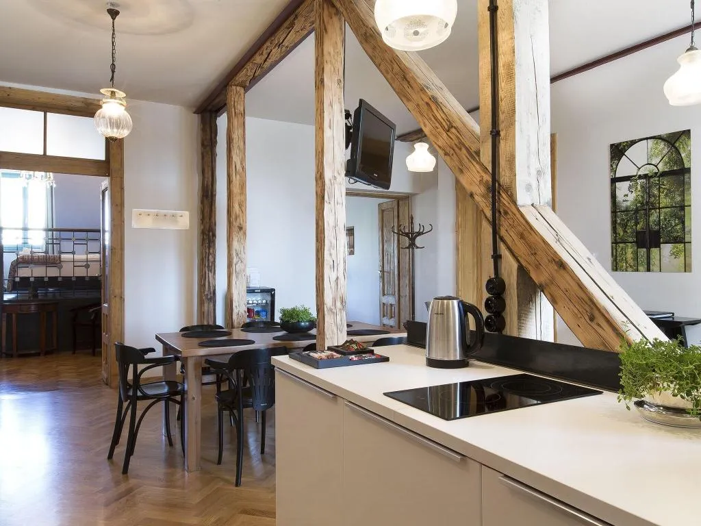 APARTMENT FOUR BEDROOMS Room, Antique Apartments Plac Szczepanski, Krakow