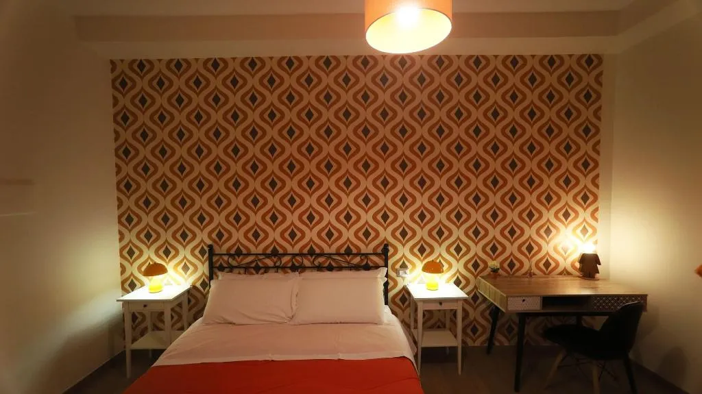Room, 1970 Rooms, Naples