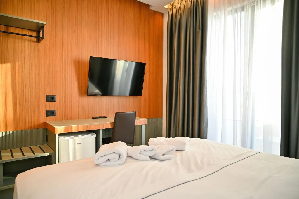 Room TWO DOUBLE BEDS Room, Adria Palace Hotel, Durres