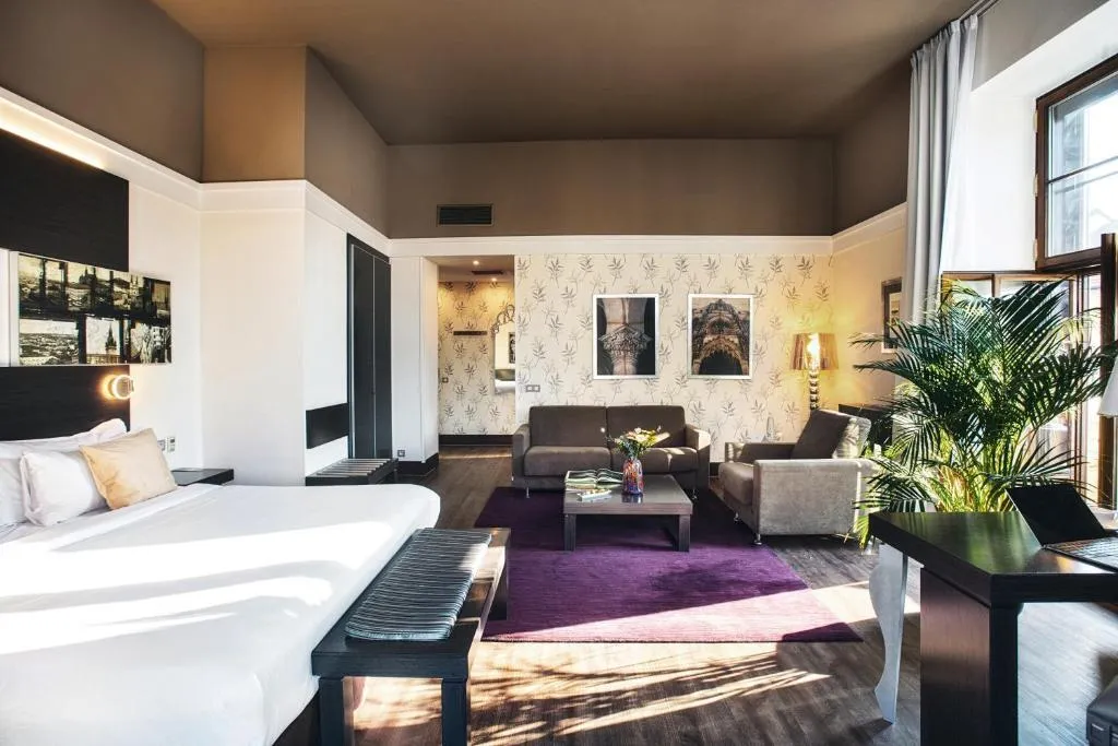 JUNIOR SUITE STANDARD Room, Grand Palace Brno, Prague