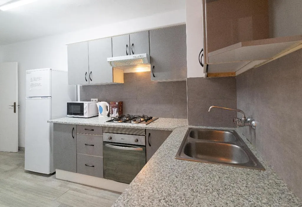 APARTMENT THREE BEDROOMS TWO BATHROOMS Room, Apartamentos Maja Beach, Costa Blanca