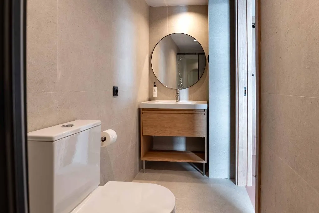 DOUBLE STANDARD Room, easyHotel Madrid Alcala, Madrid