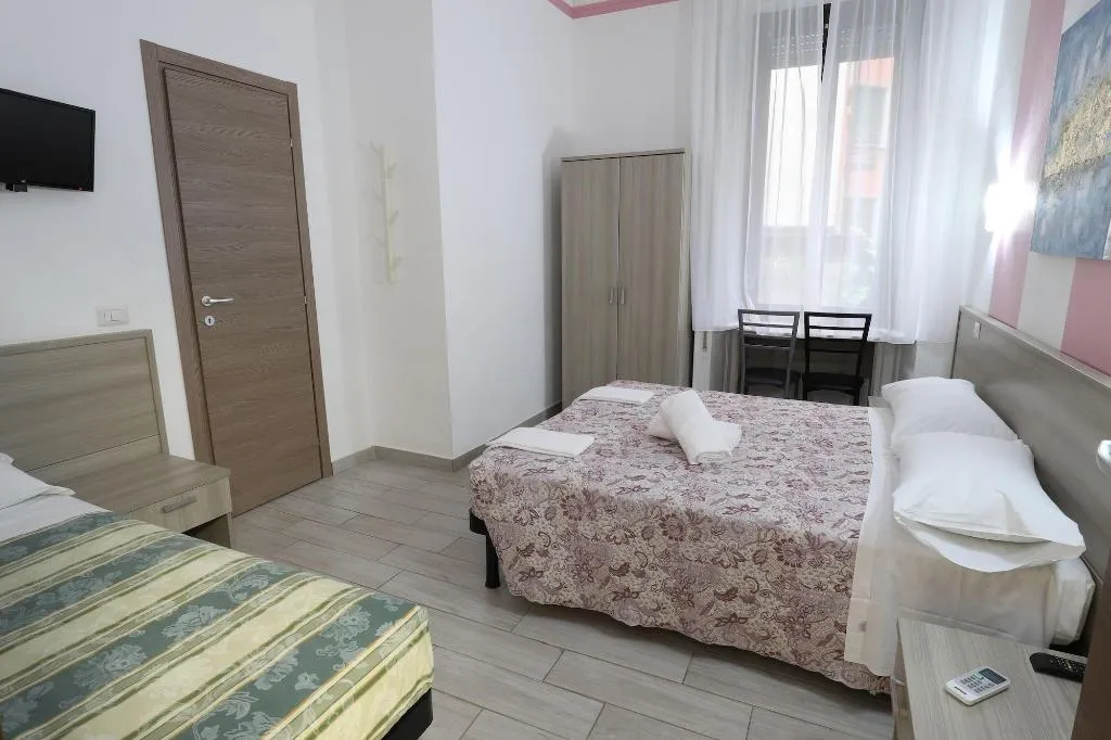 Room, Hotel Leonardo Da Vinci, Milan
