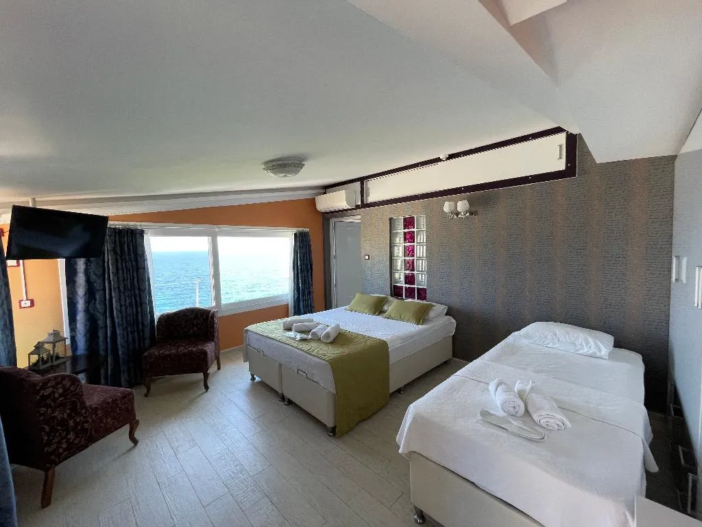 SUITE SEA VIEW WITH TERRACE Room, Tayfun Hotel, Izmir