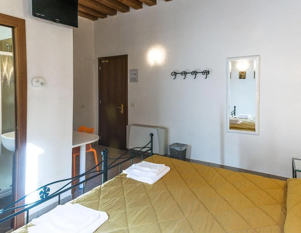 Room, Domus Clugiae, Venice
