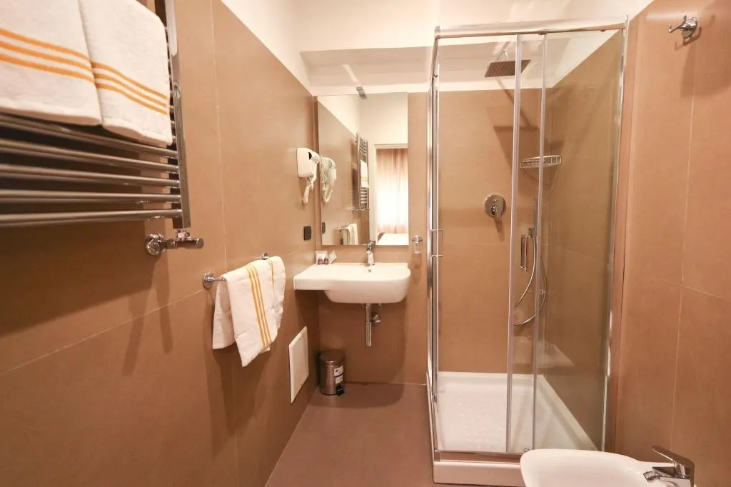 Room, 7Th Floor Suite, Naples
