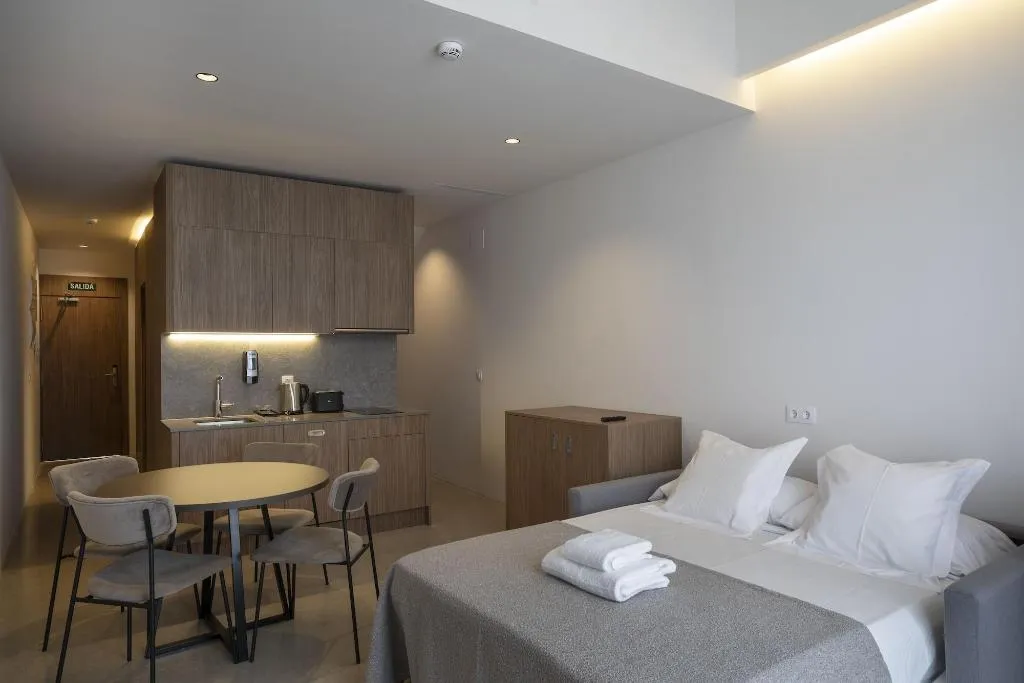 Room, Dau Studios, Valencia