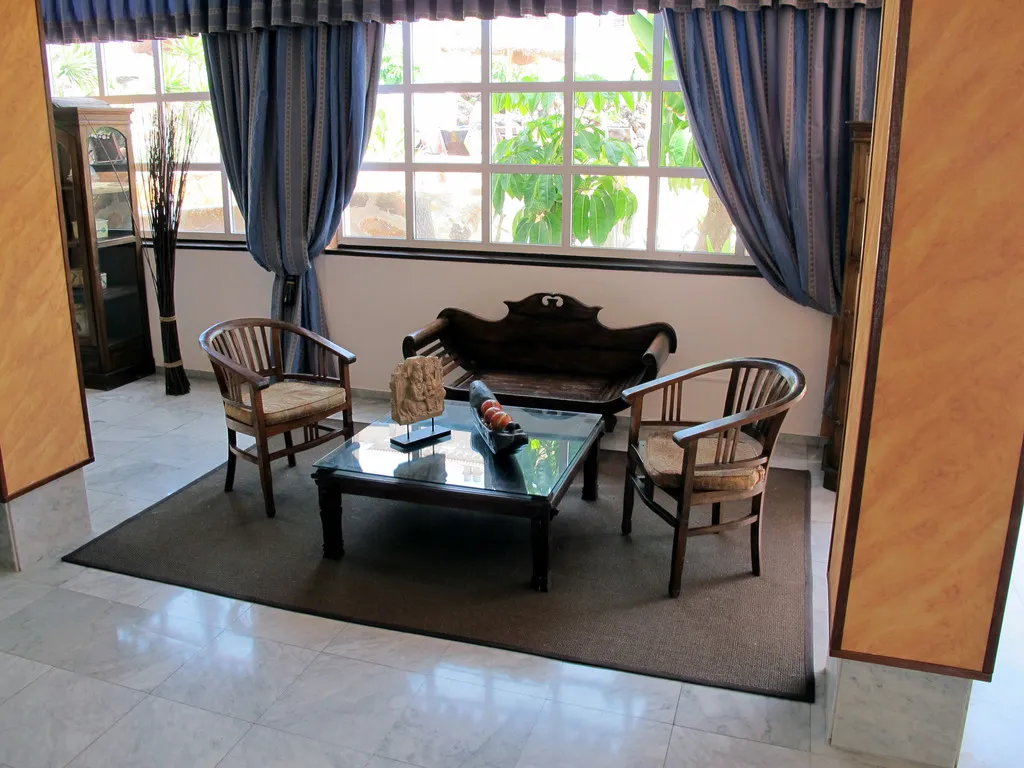 Lobby, Marola-Portosin, Tenerife