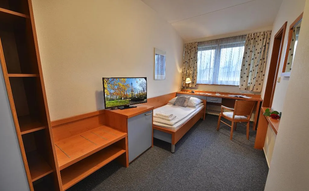 SINGLE STANDARD Room, EA hotel Populus, Prague