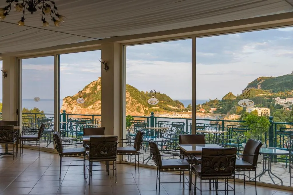 Lobby, Paleokastritsa Palace Adults Only, Corfu