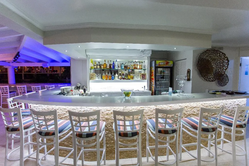 Bar, Yellow Bird Hotel, Barbados