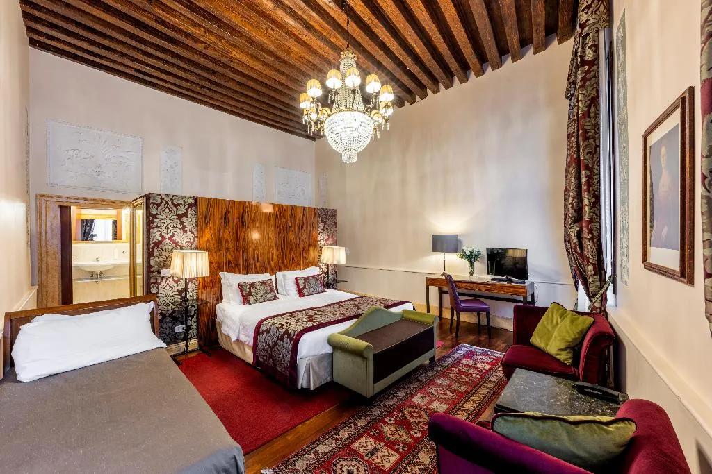 JUNIOR SUITE GRAND WITH VIEWS Room, Casa Verardo - Residenza D'Epoca, Venice