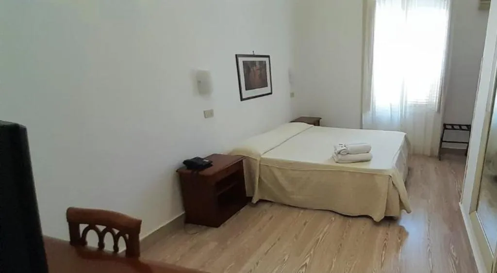 Double or Twin ECONOMY Room, Tonic, Palermo