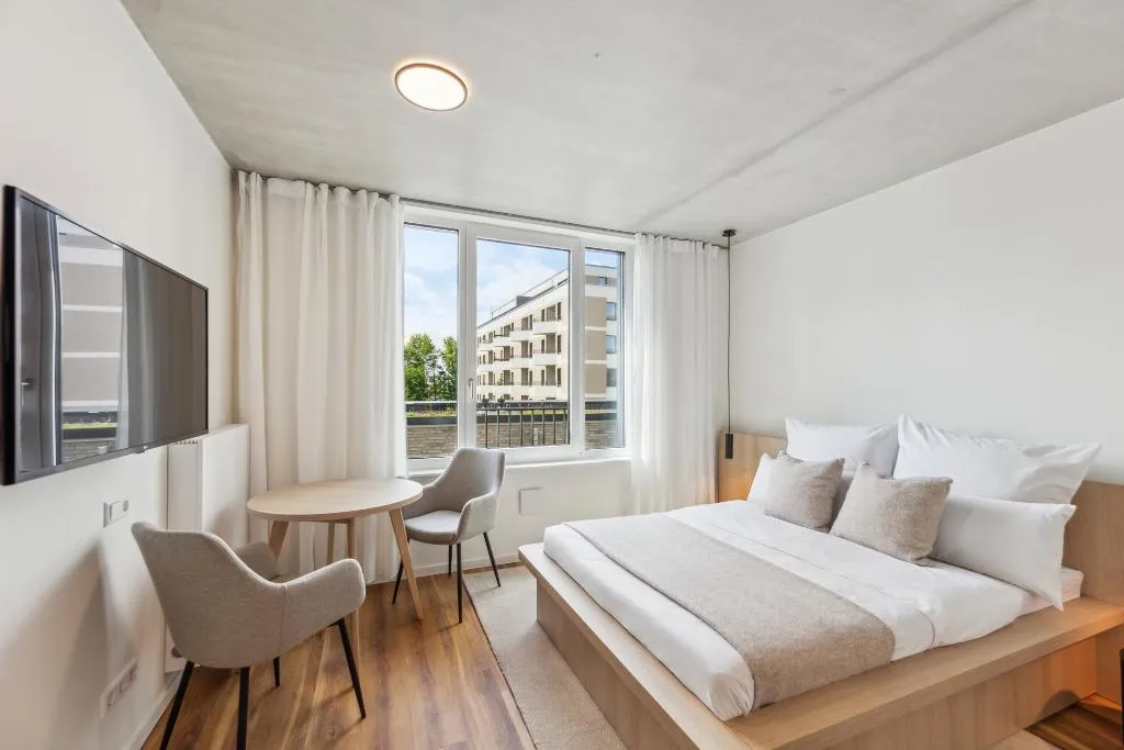 STUDIO SUPERIOR WITH VIEWS Room, Habyt The Waterfront, Berlin