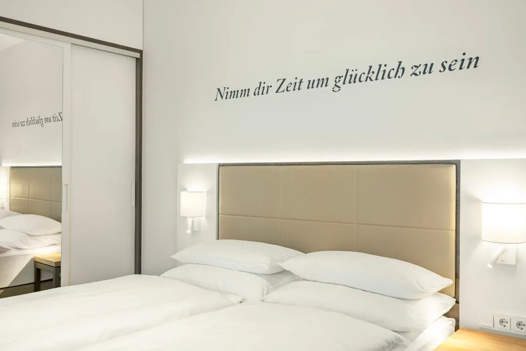 SUITE DELUXE Room, High Park am Potsdamer Platz, Berlin