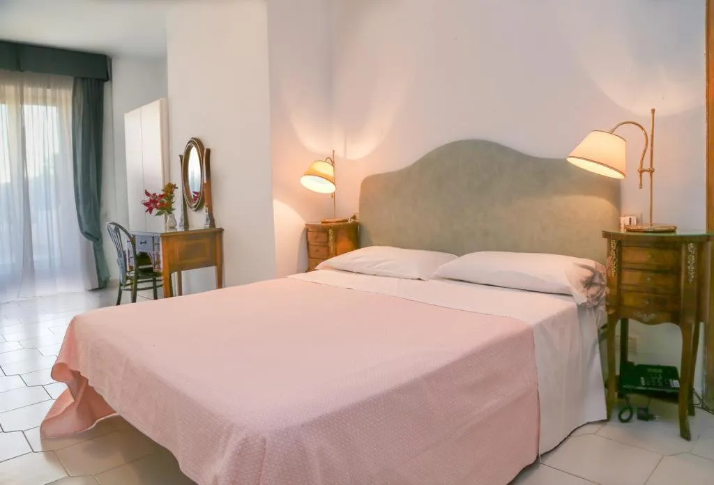 Double or Twin STANDARD Room, Loreley, Naples