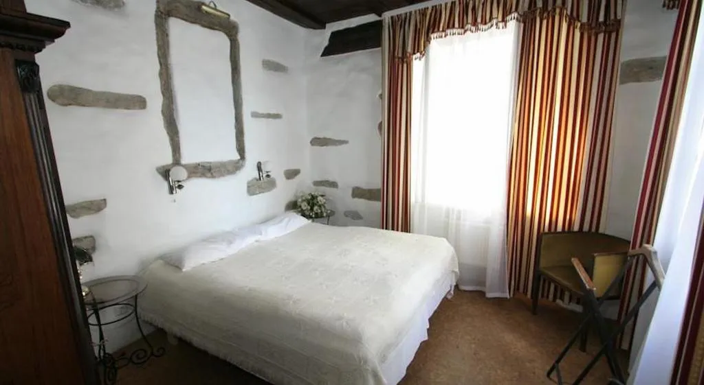DOUBLE STANDARD Room, Olevi Residents, Tallinn