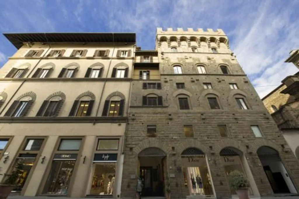 General view, Antica Torre di via de Tornabuoni 1, Florence